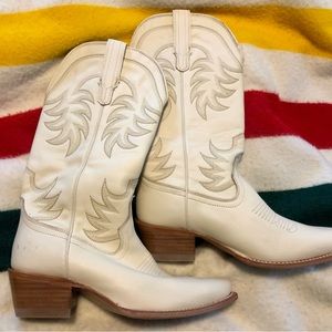 Tecovas Annie in bone color